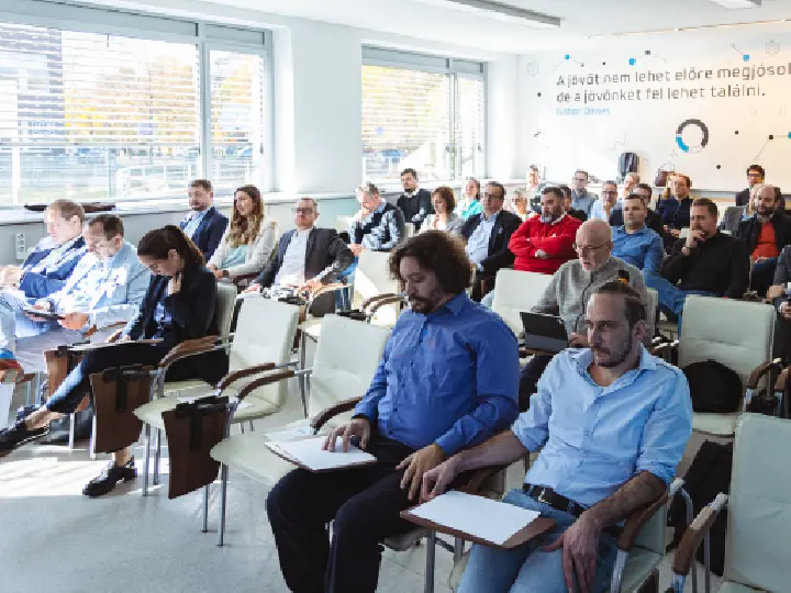 Közigazgatási ügyfélkezelés az MI támogatásával – a NISZ a hazai chatbot-fejlesztések szakmai fórumán